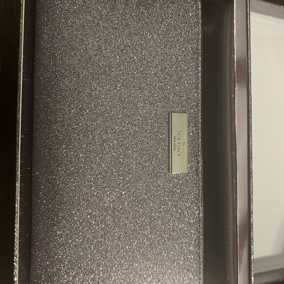 New Kate Spade Wallet - Picture 4 of 6
